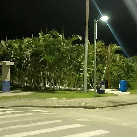 Casa Na Praia Com Piscina E Ar Condicionado Para 7 Pessoas Balneario Praia do Leste Exterior photo